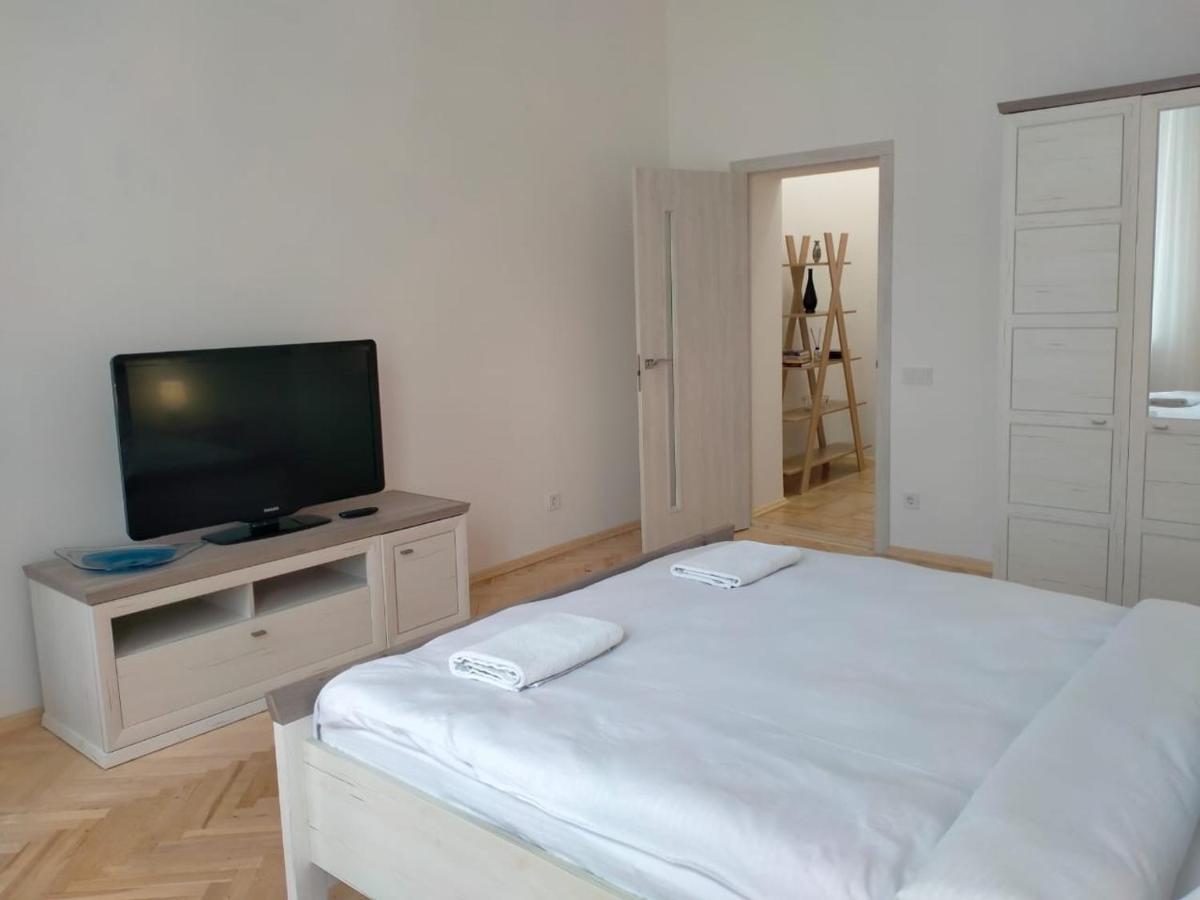 Avangard Kryva Lypa 3 Apart 리비프 외부 사진